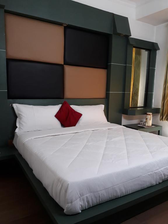 Hotel Katra Residency Exterior foto
