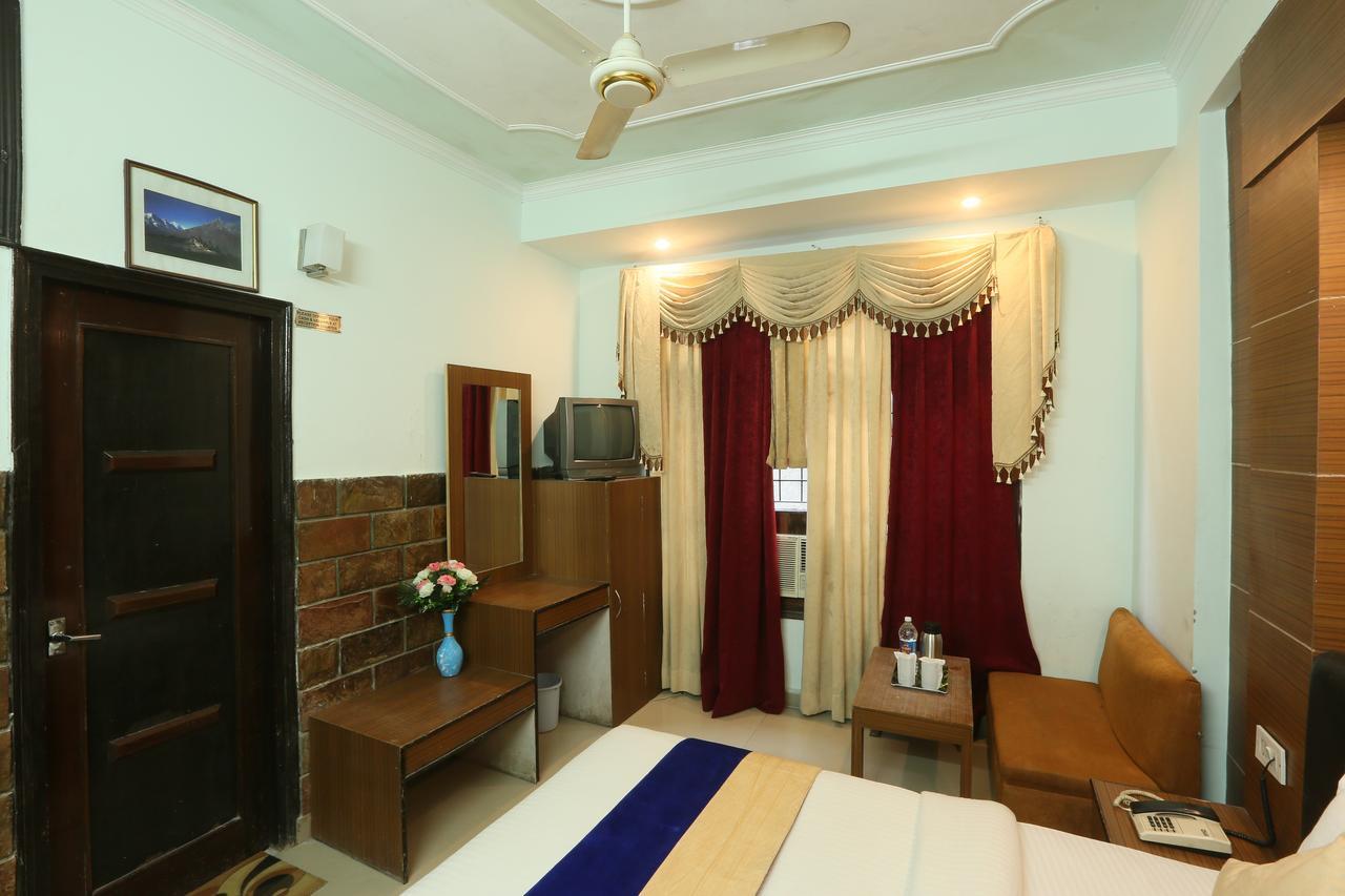 Hotel Katra Residency Exterior foto