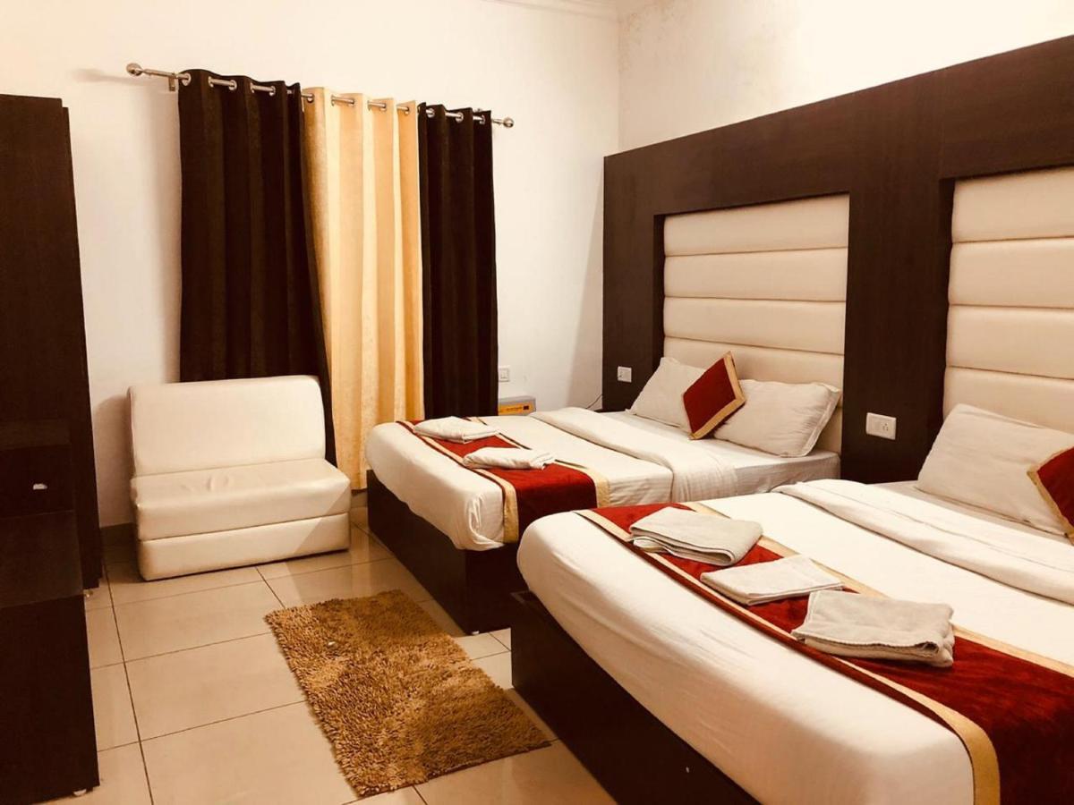 Hotel Katra Residency Exterior foto
